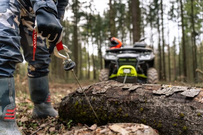 Snarler AT6 L EPS Limited Black ABS (T3b)