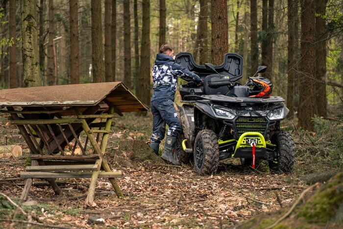 Snarler AT6 L EPS Limited Black ABS (T3b)